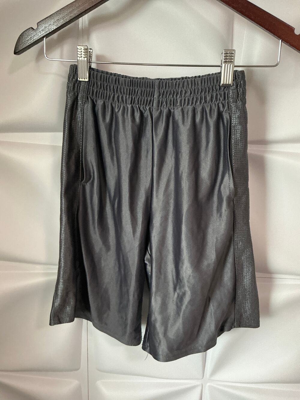 Starter Boys Gray Activewear Basketball Athletic Shorts Youth Size Medium 8